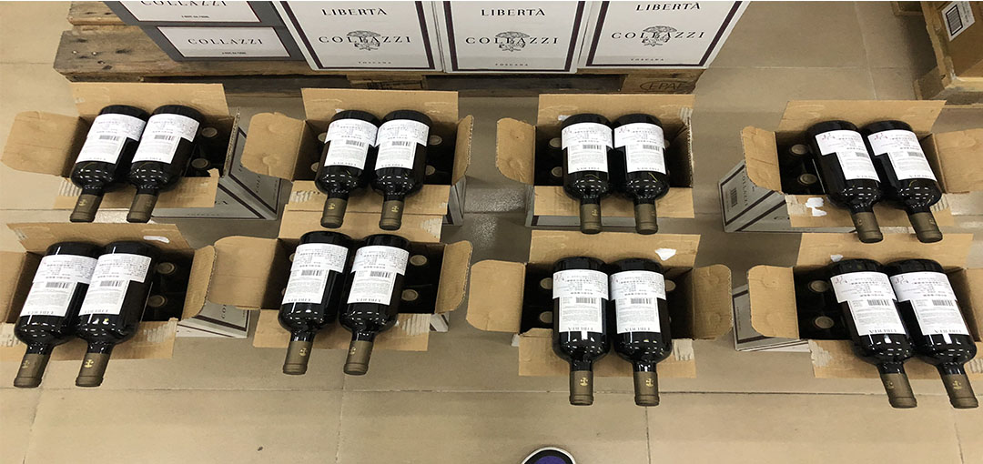 紅酒進口海關查驗現(xiàn)場圖
